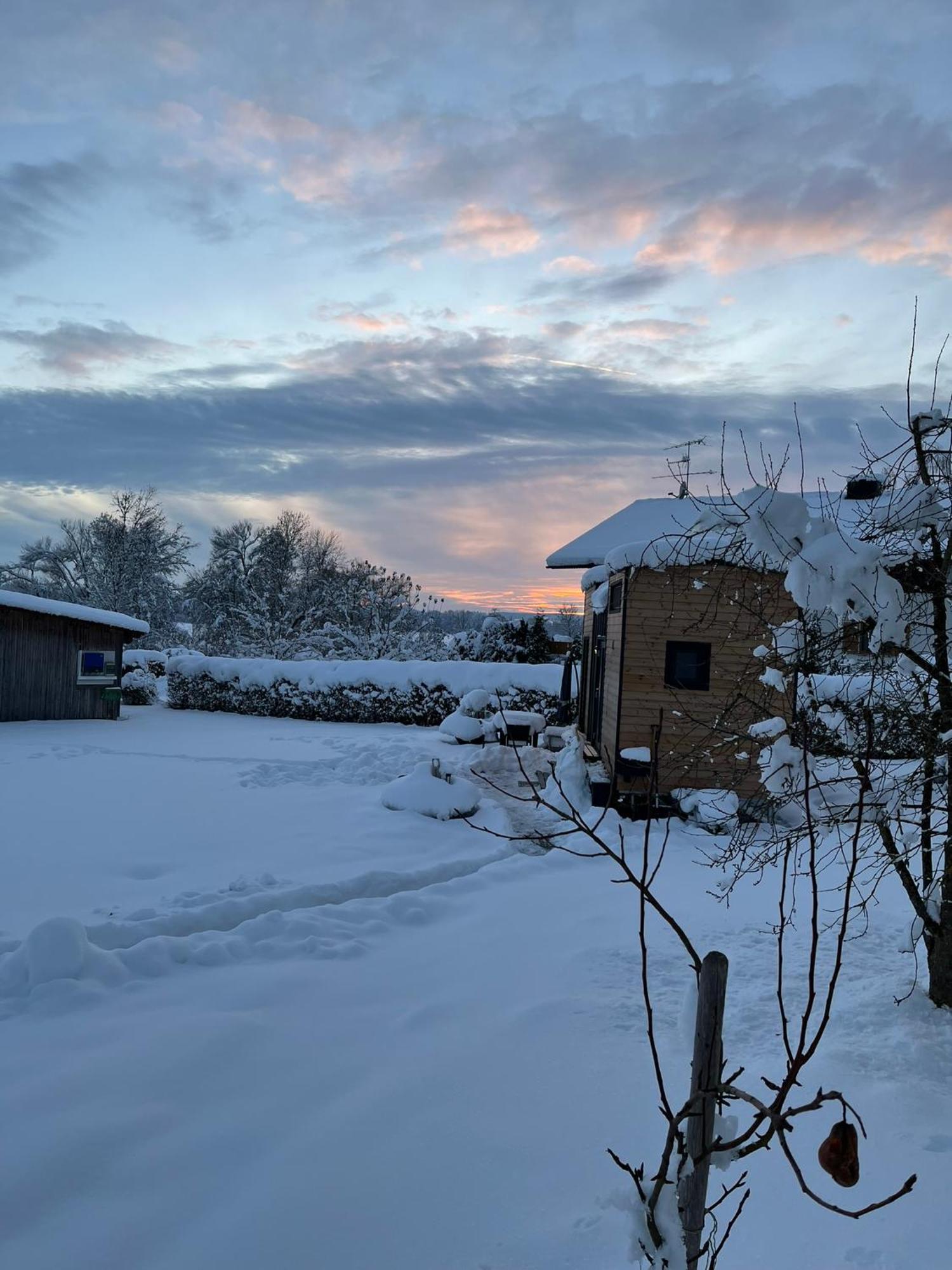 Tinyhouse -Reset Im Vilstal -Zurueck Zum Ursprung Apartman Aldersbach Kültér fotó