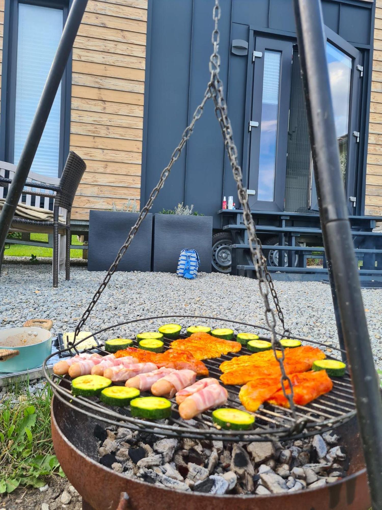 Tinyhouse -Reset Im Vilstal -Zurueck Zum Ursprung Apartman Aldersbach Kültér fotó